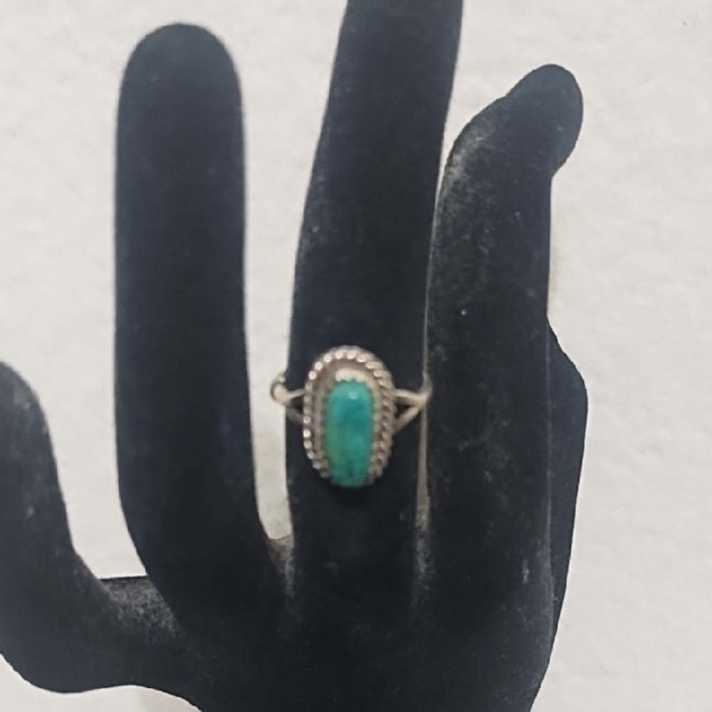 Unsigned Native American Style Ring - image 1